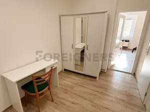 Pronájem bytu 1+kk, Praha, Na hroudě, 36 m2