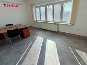 Pronájem kanceláře, Uherské Hradiště, Stojanova, 24 m2
