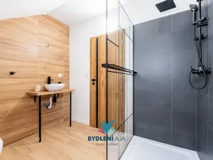 Prodej rodinného domu, Bystřany, 284 m2