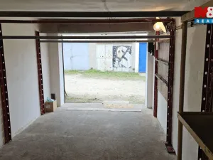 Pronájem garáže, Plzeň, Těšínská, 19 m2