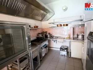 Prodej rodinného domu, České Velenice, Komenského, 650 m2