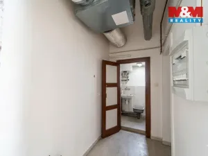 Pronájem obchodního prostoru, Praha - Vysočany, Novovysočanská, 48 m2