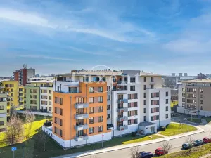 Prodej bytu 2+kk, Praha - Čakovice, Tryskovická, 62 m2