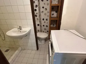 Pronájem bytu 1+kk, Praha - Radotín, Vrážská, 27 m2