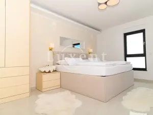 Prodej vily, Omiš, Chorvatsko, 460 m2