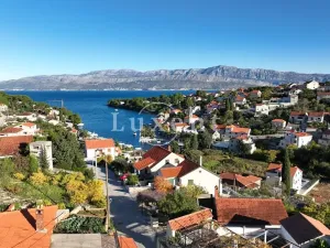 Prodej vícegeneračního domu, Splitska, Chorvatsko, 190 m2