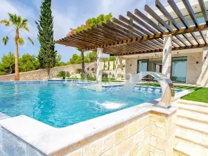 Prodej vily, Rogoznica, Chorvatsko, 460 m2