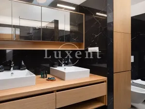 Prodej vily, Omiš, Chorvatsko, 298 m2