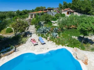 Prodej vily, Bol, Chorvatsko, 300 m2