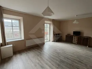 Pronájem bytu 1+kk, Milovice, Kaštanová, 36 m2