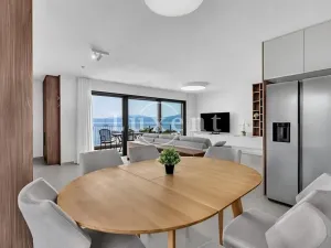 Prodej bytu 3+kk, Sućuraj, Chorvatsko, 220 m2