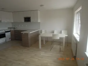 Pronájem bytu 3+kk, Nové Strašecí, Nádražní, 78 m2