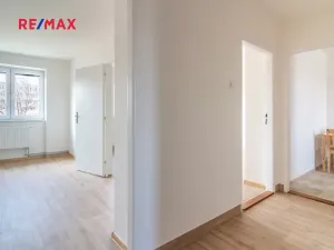 Pronájem bytu 2+1, Břeclav, nábř. Komenského, 57 m2