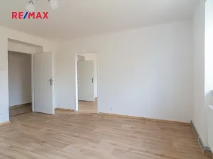 Pronájem bytu 2+1, Břeclav, nábř. Komenského, 57 m2