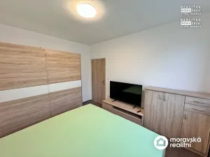 Pronájem bytu 2+kk, Neslovice, Školní, 38 m2