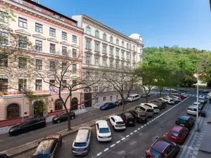 Prodej bytu 3+1, Praha - Smíchov, Drtinova, 121 m2