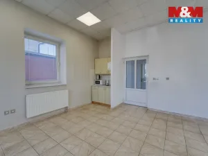 Pronájem obchodního prostoru, Klatovy - Klatovy II, Koldinova, 64 m2