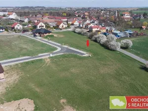 Prodej pozemku, Stolany, 1366 m2
