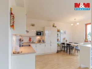 Pronájem bytu 2+kk, Čelákovice, náměstí 5. května, 60 m2