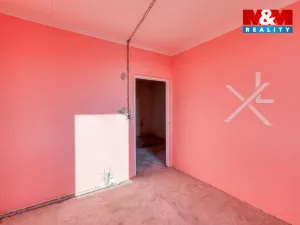 Prodej bytu 4+1, Rovná, 80 m2