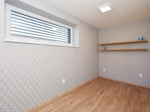 Pronájem bytu 2+kk, Pardubice, Na Hrázi, 33 m2