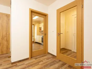 Pronájem bytu 1+1, Praha - Velká Chuchle, Nad Libří, 55 m2