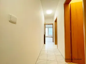 Pronájem bytu 2+kk, Praha - Strašnice, Janýrova, 50 m2