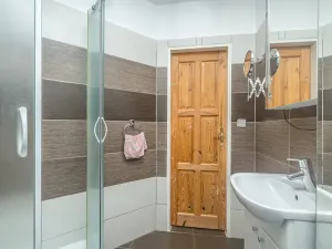 Prodej ubytování, Strážné, 350 m2