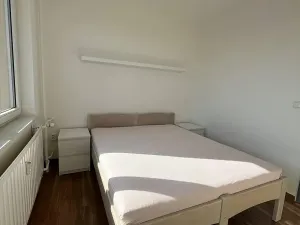 Pronájem bytu 2+kk, Tábor, Varšavská, 43 m2