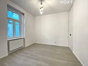 Pronájem bytu 2+kk, Praha - Holešovice, Plynární, 44 m2