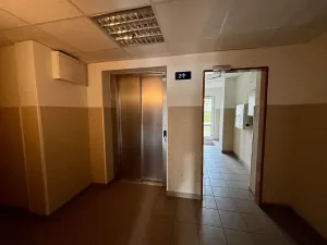 Pronájem bytu 3+1, Praha - Troja, Krynická, 72 m2