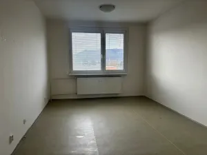 Pronájem bytu 1+1, Zlín, Nad Stráněmi, 32 m2