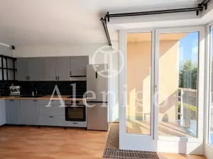 Prodej bytu 1+kk, Praha - Kbely, Pod Nouzovem, 44 m2