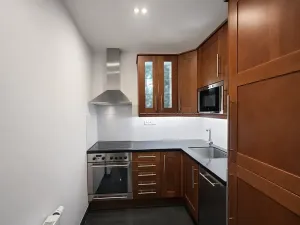 Pronájem kanceláře, Praha - Vršovice, Rybalkova, 70 m2