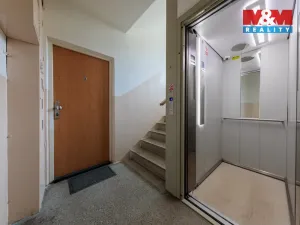 Prodej bytu 1+1, Chodov, náměstí 9. května, 36 m2