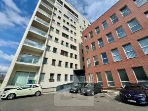 Pronájem bytu 1+kk, Zlín, Lorencova, 44 m2