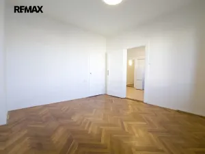 Pronájem bytu 1+1, Praha - Podolí, Výchozí, 37 m2