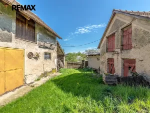 Prodej rodinného domu, Dobrovice, 180 m2