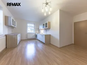 Pronájem bytu 4+1, Líbeznice, Nedvědova, 118 m2