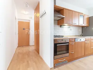 Pronájem bytu 3+1, Praha - Kbely, Žacléřská, 62 m2