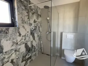 Prodej bytu 4+kk, Tribunj, Chorvatsko, 105 m2