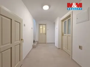 Prodej rodinného domu, Zalužany, 160 m2