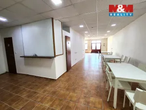 Prodej obchodního prostoru, Kladno, Dr. Vrbenského, 120 m2