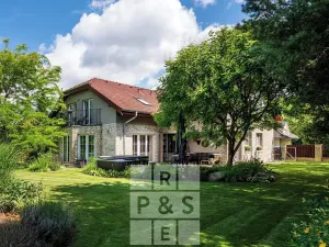 Prodej rodinného domu, Průhonice, Pod Valem II., 243 m2