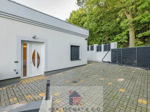 Prodej kanceláře, Praha - Komořany, Pod lesem, 440 m2