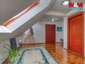 Prodej rodinného domu, Psáry, Pod Skalou, 218 m2