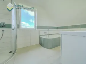 Pronájem rodinného domu, Sobotka, Za školou, 140 m2