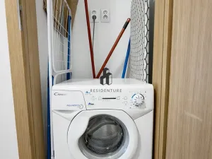 Pronájem bytu 2+kk, Praha - Holešovice, Komunardů, 57 m2