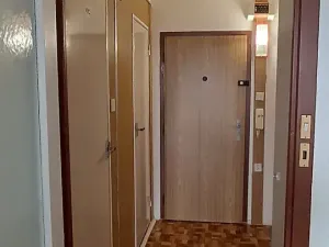 Pronájem bytu 1+kk, Praha - Modřany, Jordana Jovkova, 29 m2