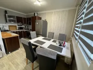 Prodej bytu 3+1, Teplice, Trnovanská, 68 m2